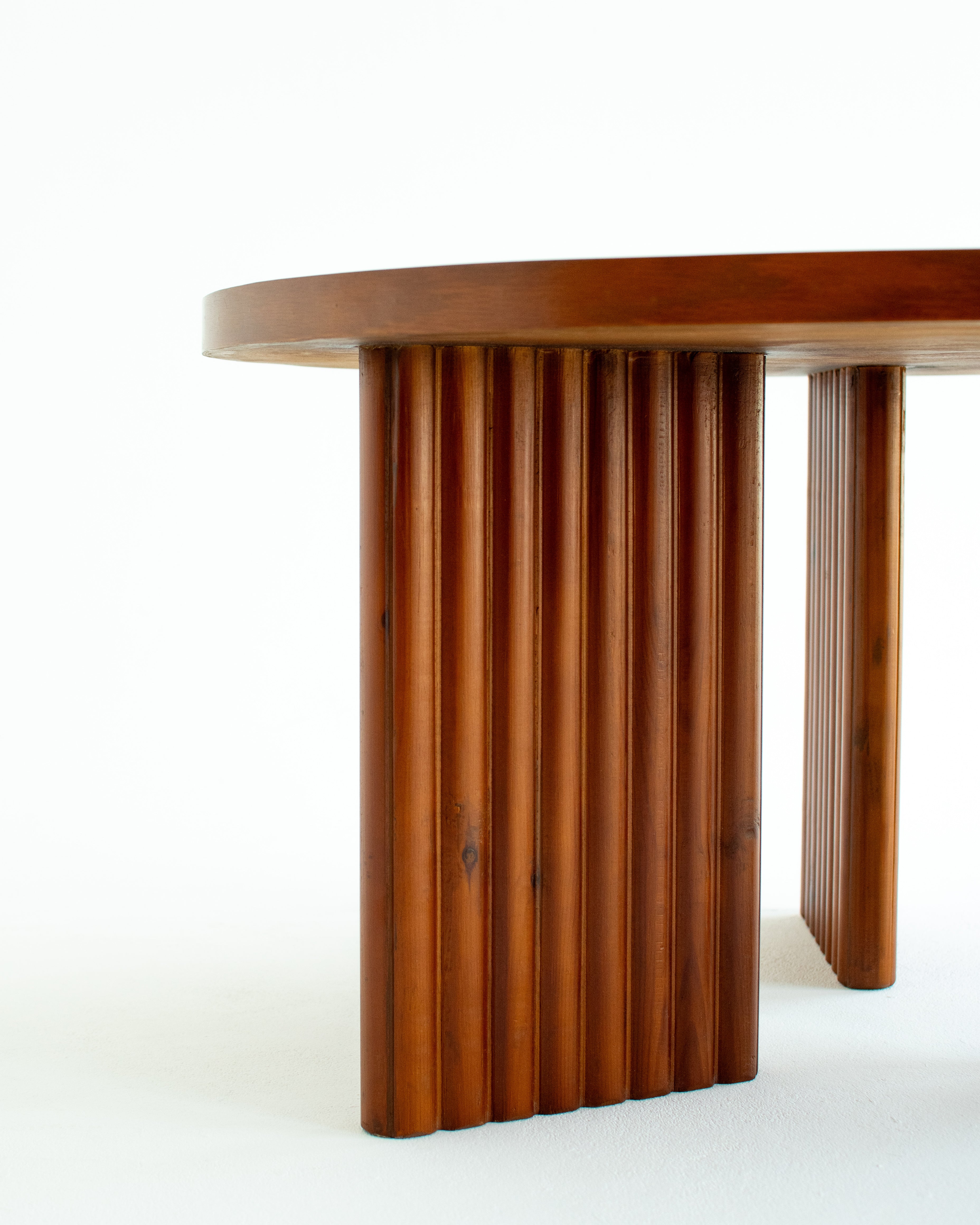 Noor Round Table — Solid Beech Wood — Dark Oak Stain