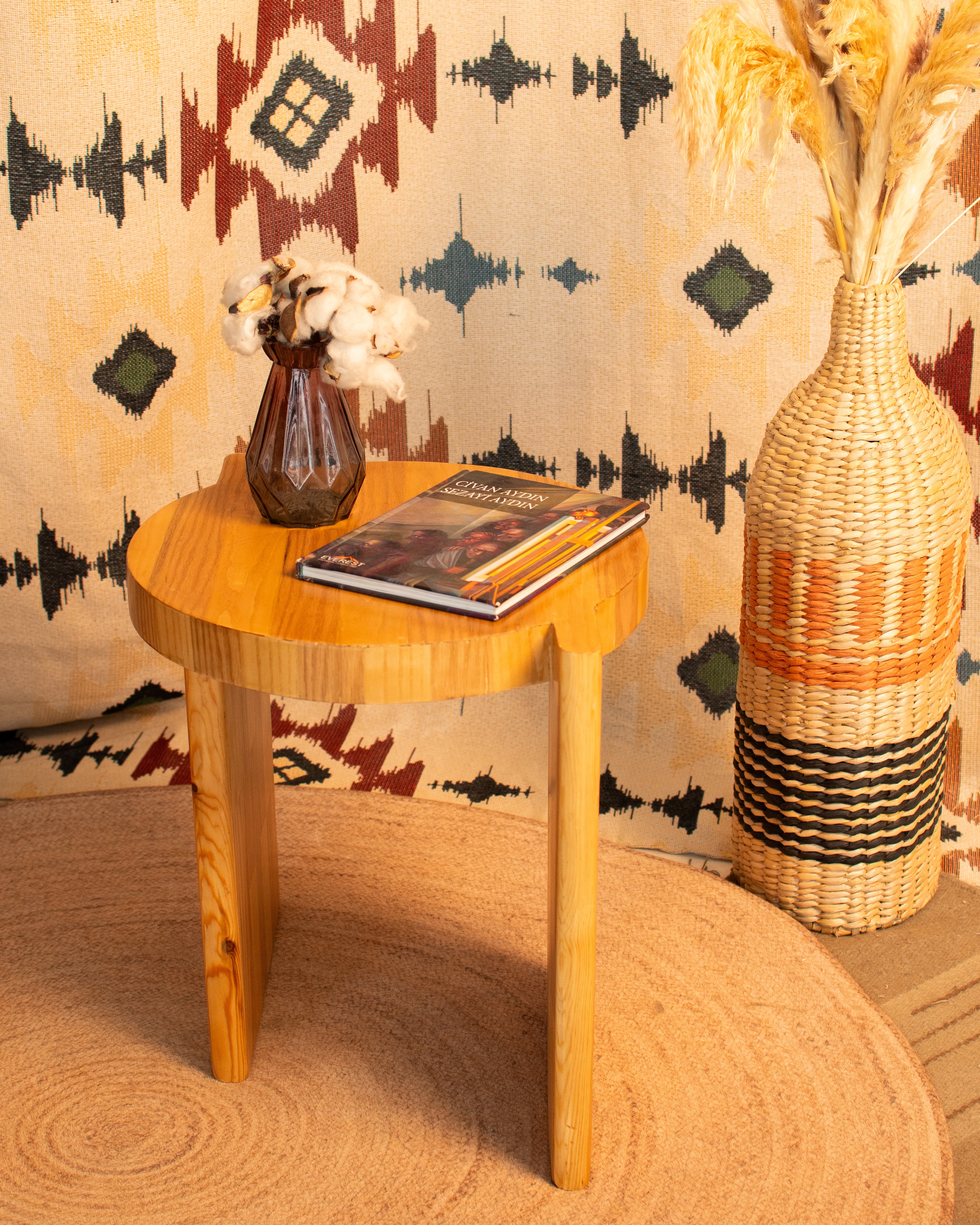 Samt Side Table —Natural Pitch Pine Wood